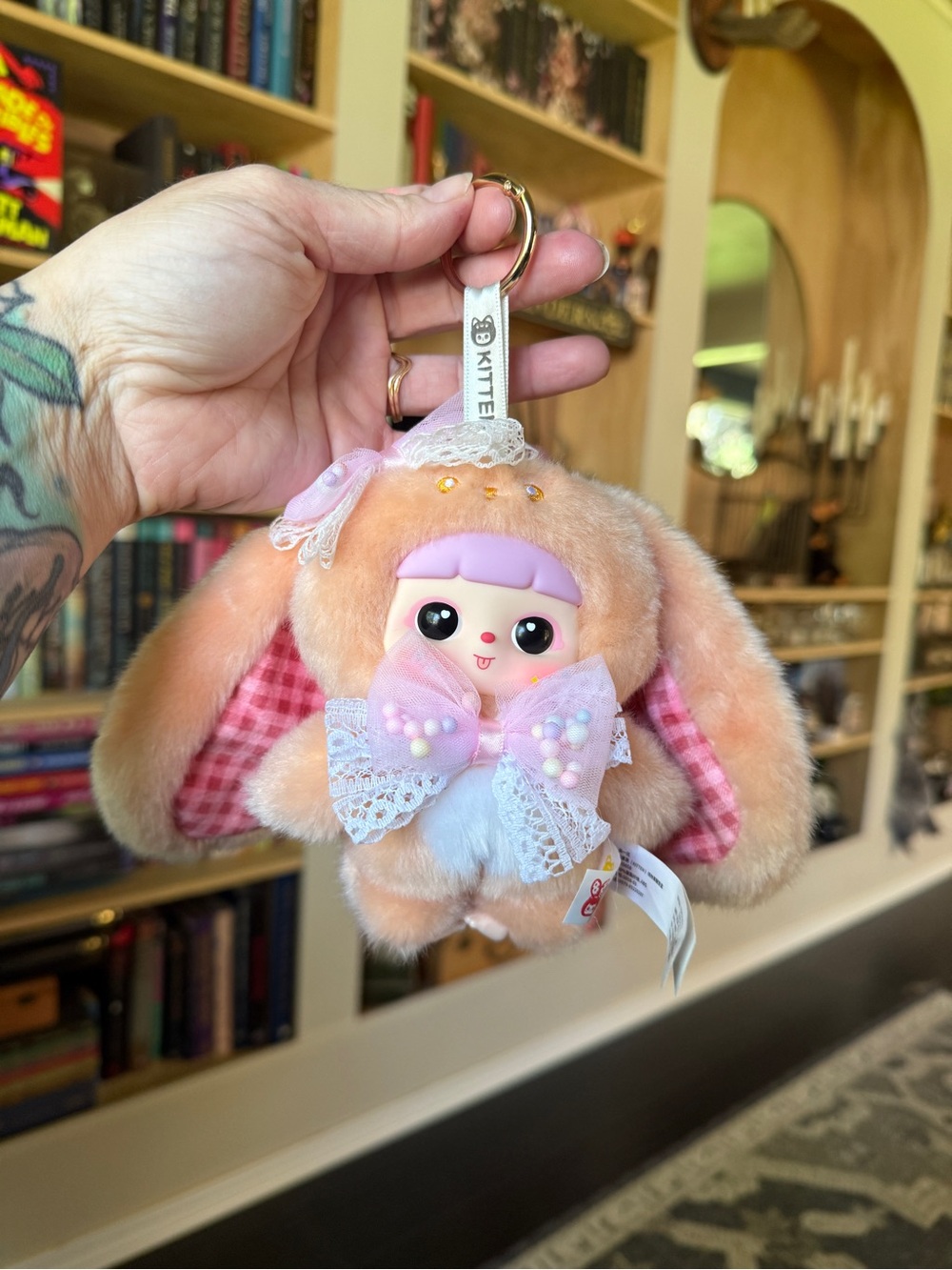 Plush Bunny Samuel Kitten blind box Keychain - Peach/Pink